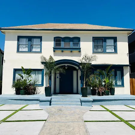 The Wilshire Metro Hostel